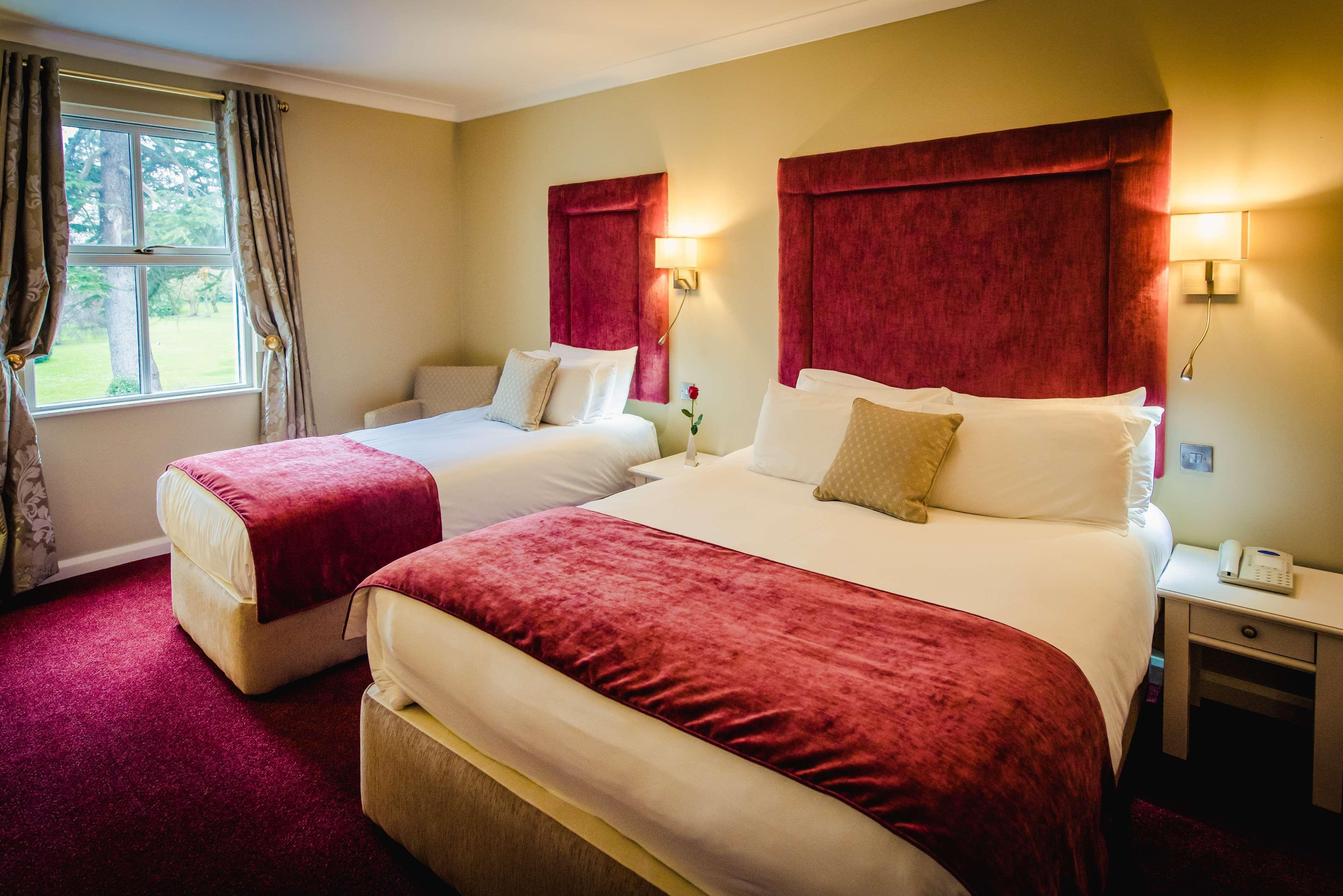 סוורדס Roganstown Hotel & Country Club מראה חיצוני תמונה